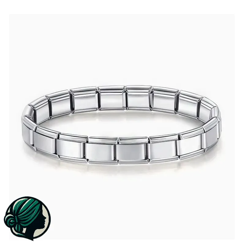 دستبند چارم ایتالیایی استیل نقره‌ای رنگ ثابت با طراحی مربعی براق