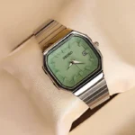 ساعت مچی مردانه و زنانه سیکو صفحه با بند کرکره‌ای رنگ سبز پاستیلی - Image 5